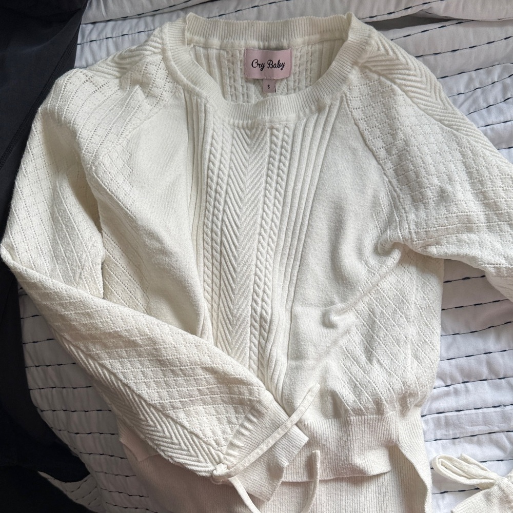 Women's Cream Sweater